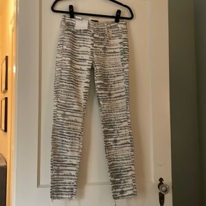 NWT MOTHER looker ankle fray, size 26, grey & cream zebra print